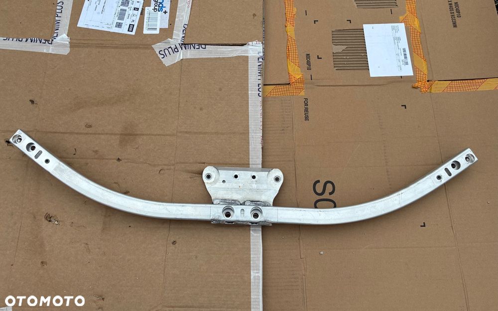 Rozpórka Porsche Taycan - 1