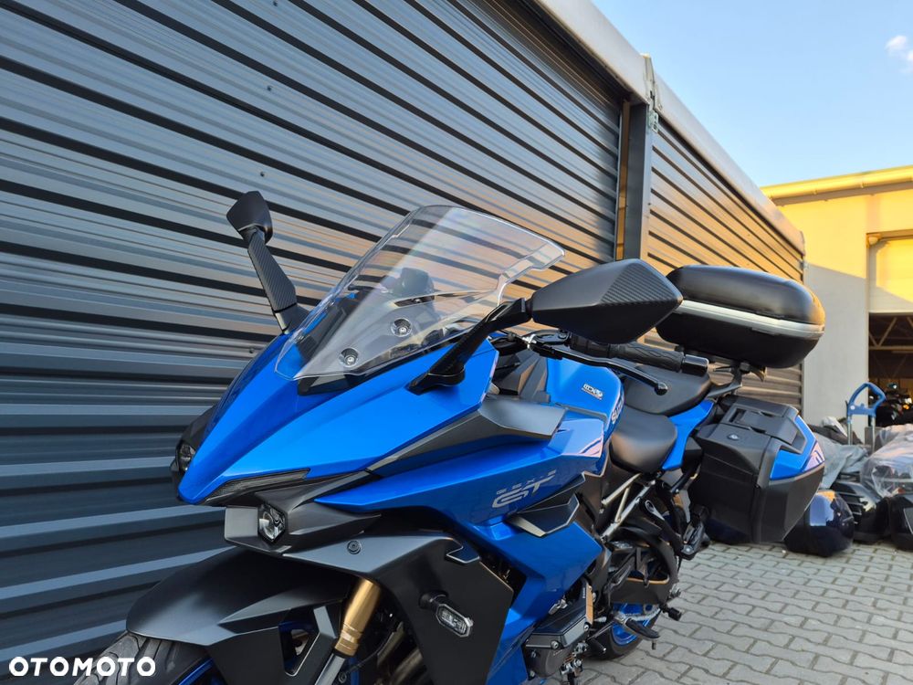 Suzuki GSX - 9