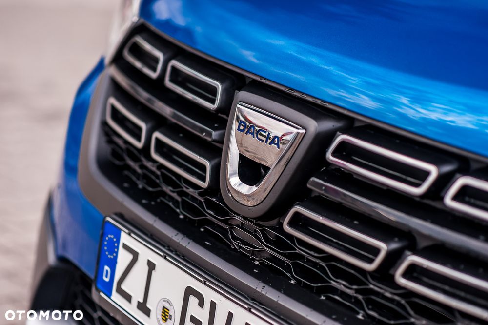 Dacia Dokker TCe 115 Stepway Celebration - 16