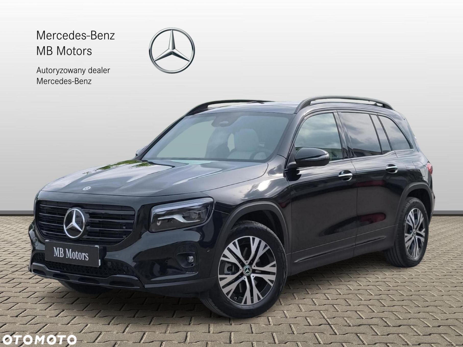 Mercedes-Benz GLB - 1