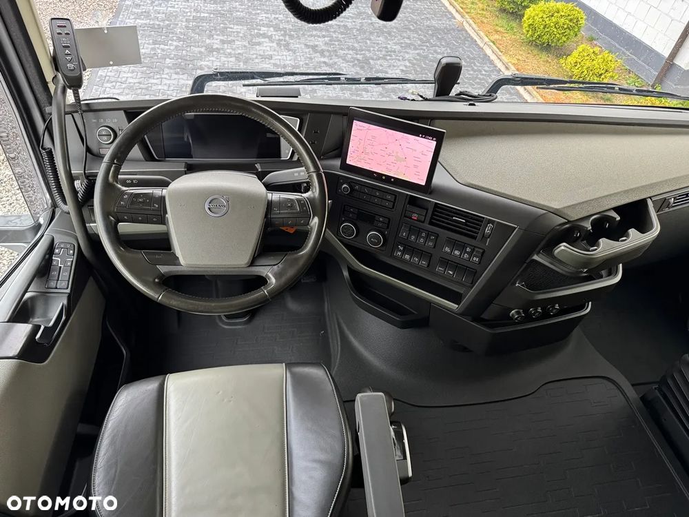 Volvo FH 500 /6X4 /BEZ I-SAVE/PODNOSZONA OŚ/REGULOWANE SIODŁO/CAŁE NA PODUCHACH/ RETARDER / Z NIEMIEC - 32