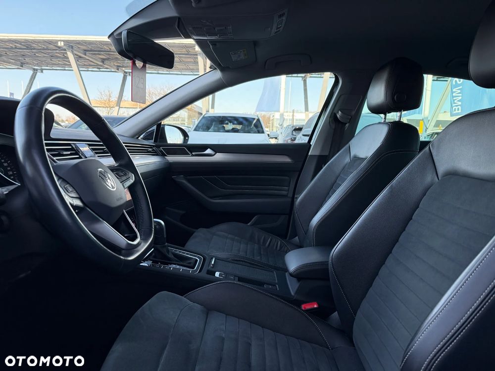 Volkswagen Passat 2.0 TSI Elegance DSG - 25