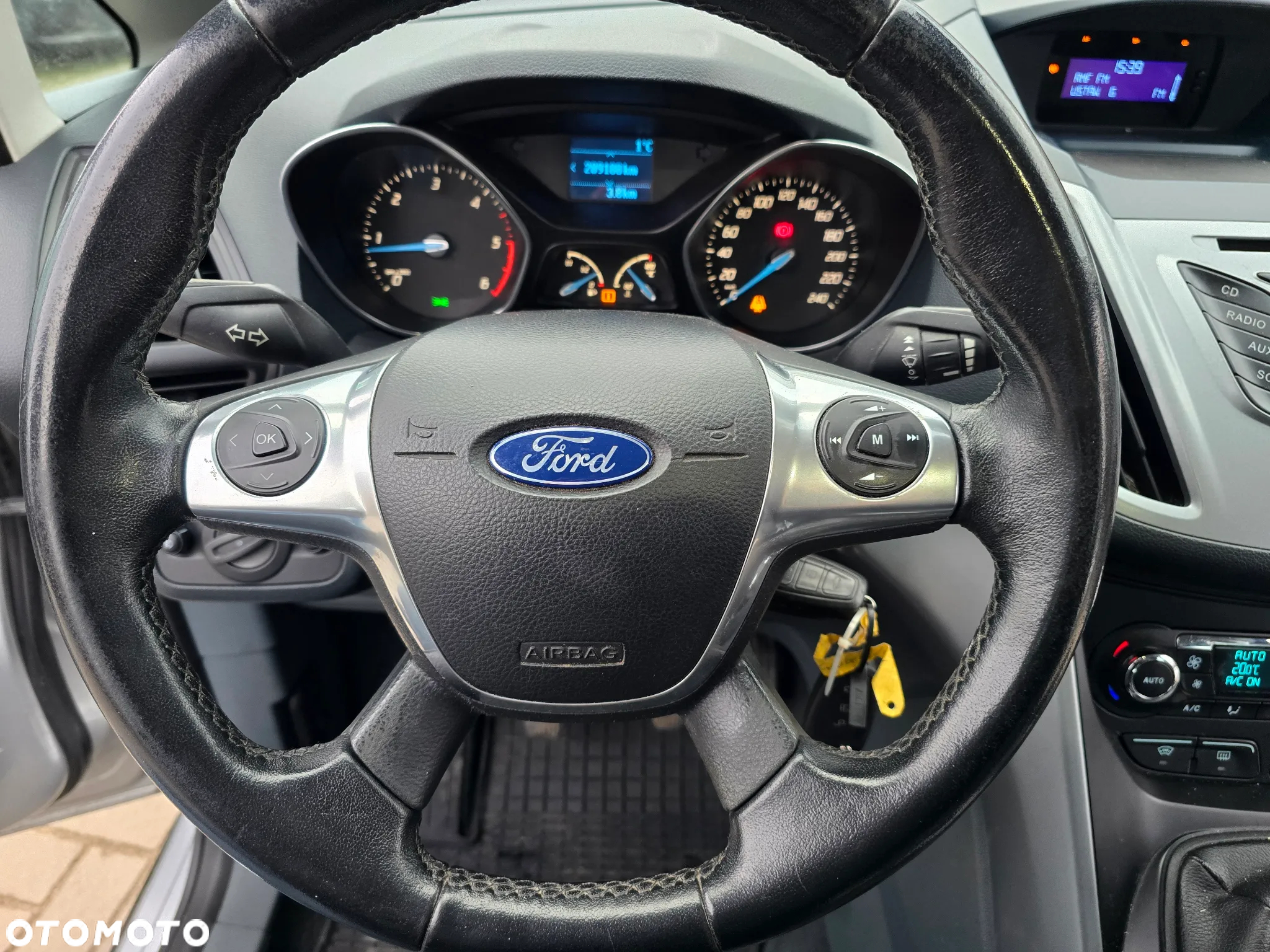 Ford Grand C-MAX - 25
