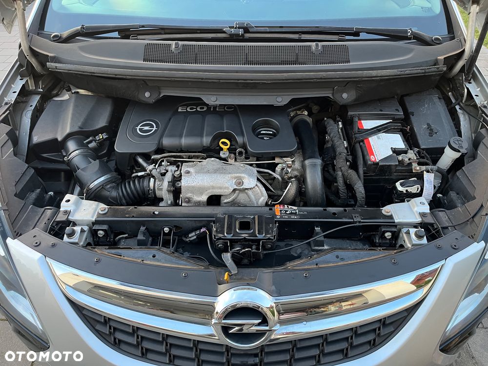 Opel Zafira - 16