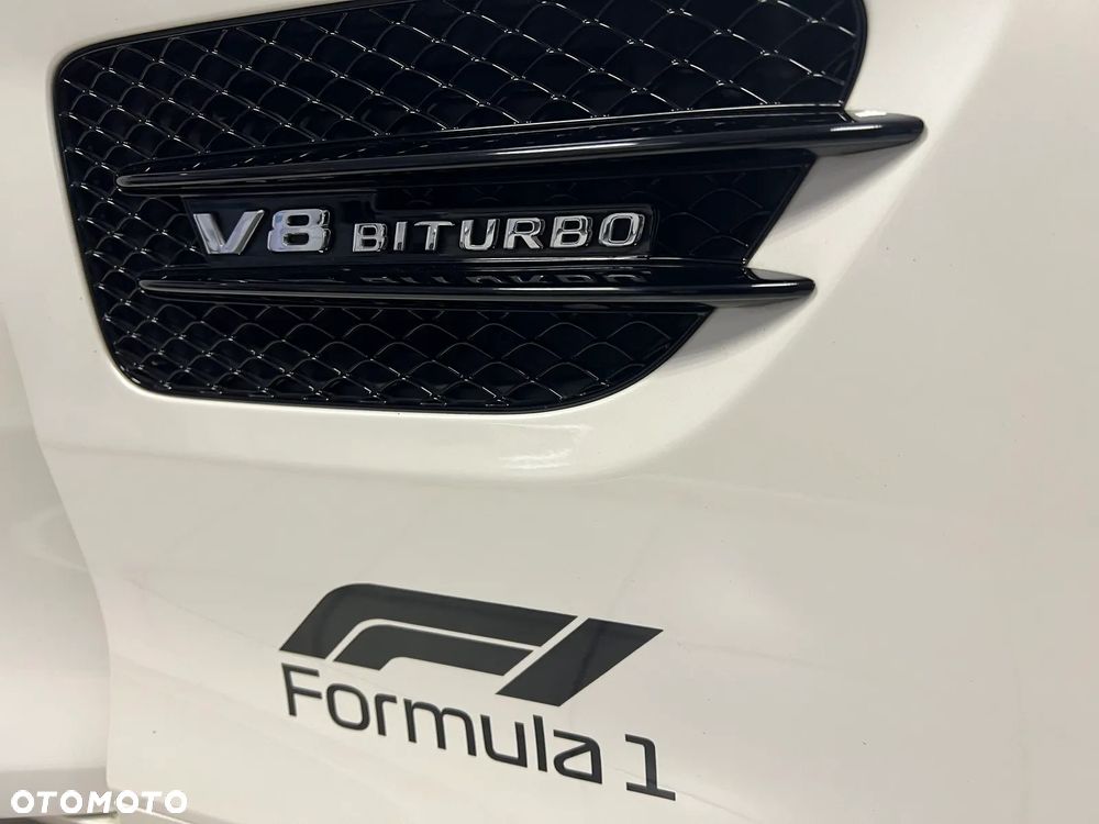 Mercedes-Benz AMG GT - 22