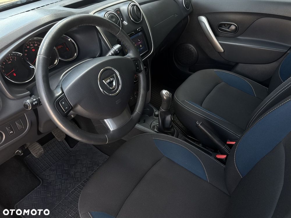 Dacia Sandero 1.2 16V SL Celebration EU6 - 9