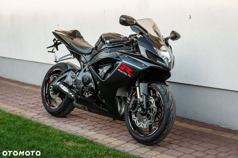 Suzuki GSX-R - 1