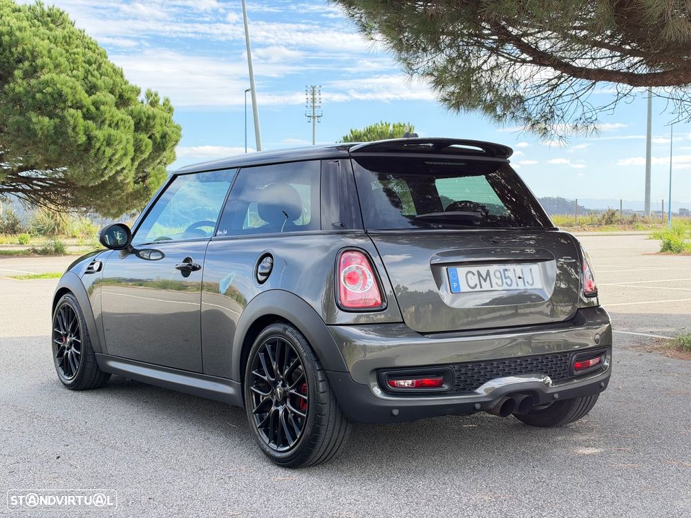 MINI 3 Portas John Cooper Works - 7