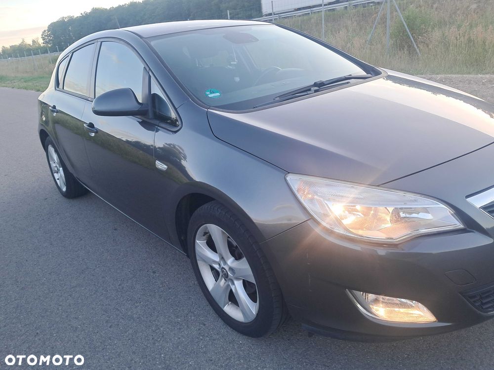 Opel Astra - 2