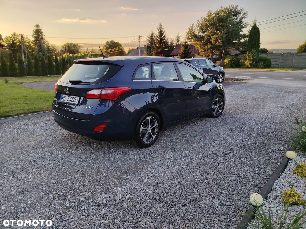 Hyundai i30 1.4 Select - 4