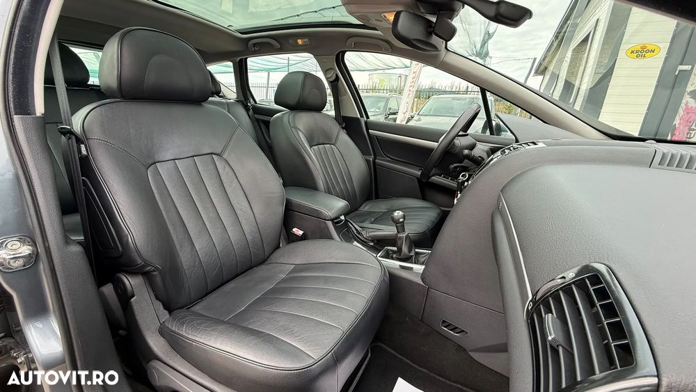 Peugeot 407 - 9