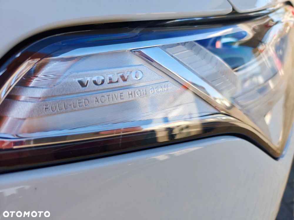 Volvo XC 90 D5 AWD Momentum 7os - 11