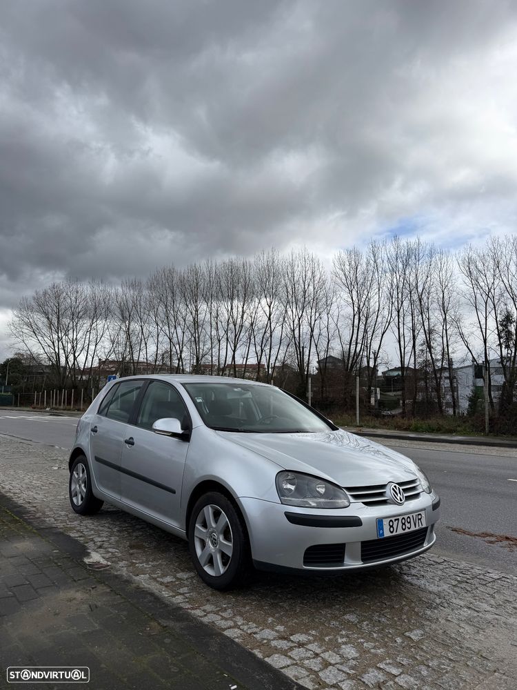 VW Golf 1.6 FSi Confortline - 1