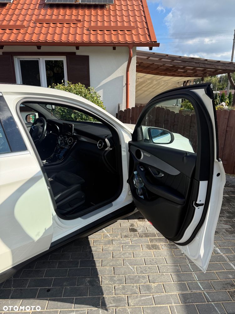 Mercedes-Benz GLC 300 4-Matic - 13