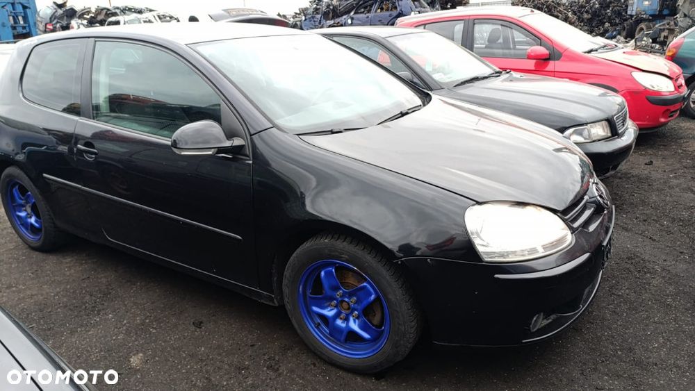 36005 VW golf V model od 03-09 silnik 1.9 TDI 105 km BXE skrzynia JCR lakier LC9Z - 5