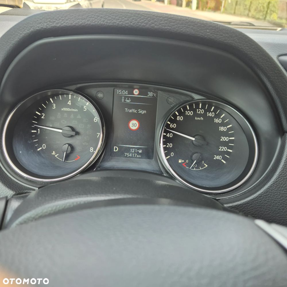 Nissan Qashqai 1.2 DIG-T Acenta Xtronic EU6 - 33