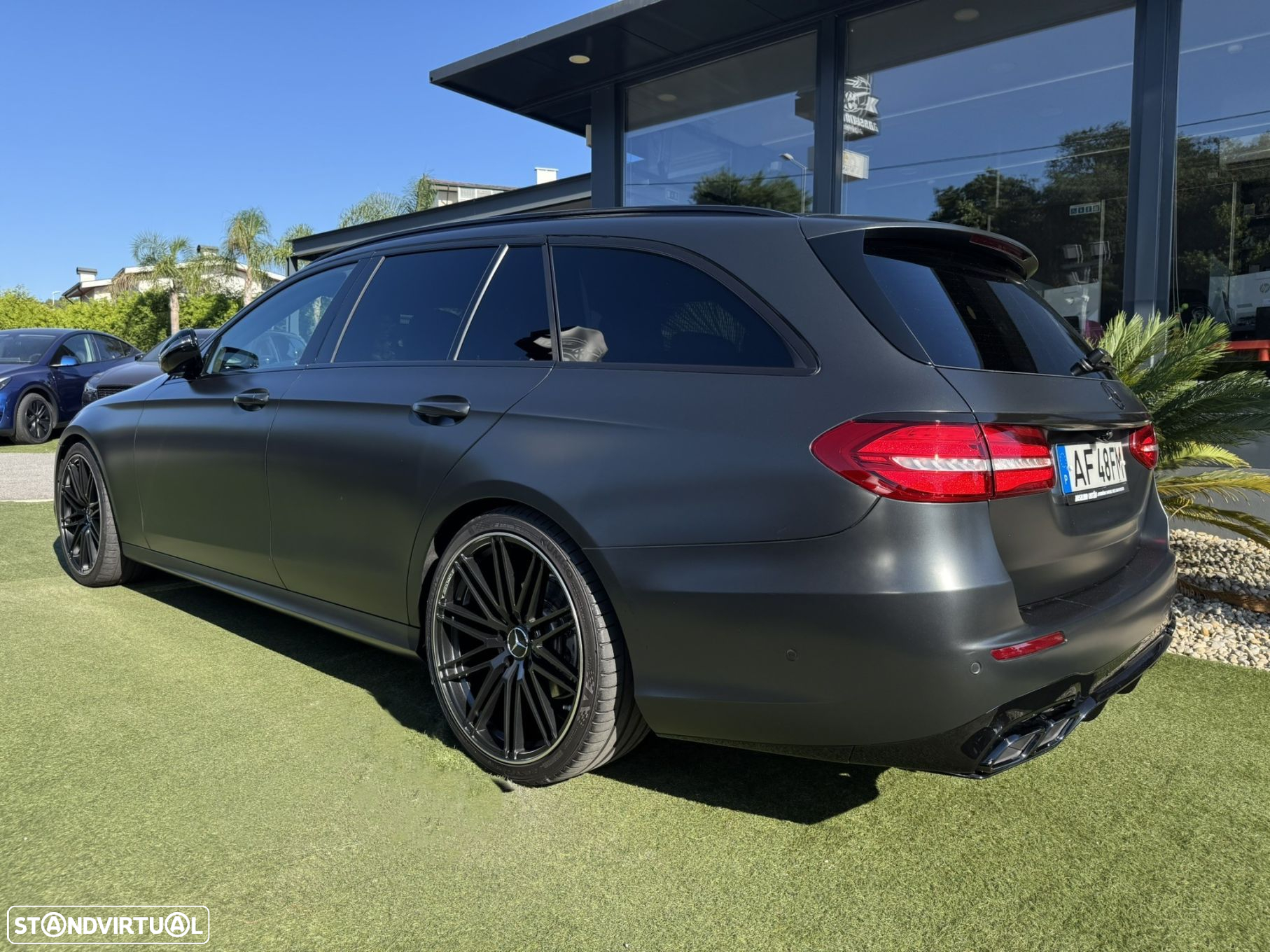 Mercedes-Benz E 220 d AMG Line - 13