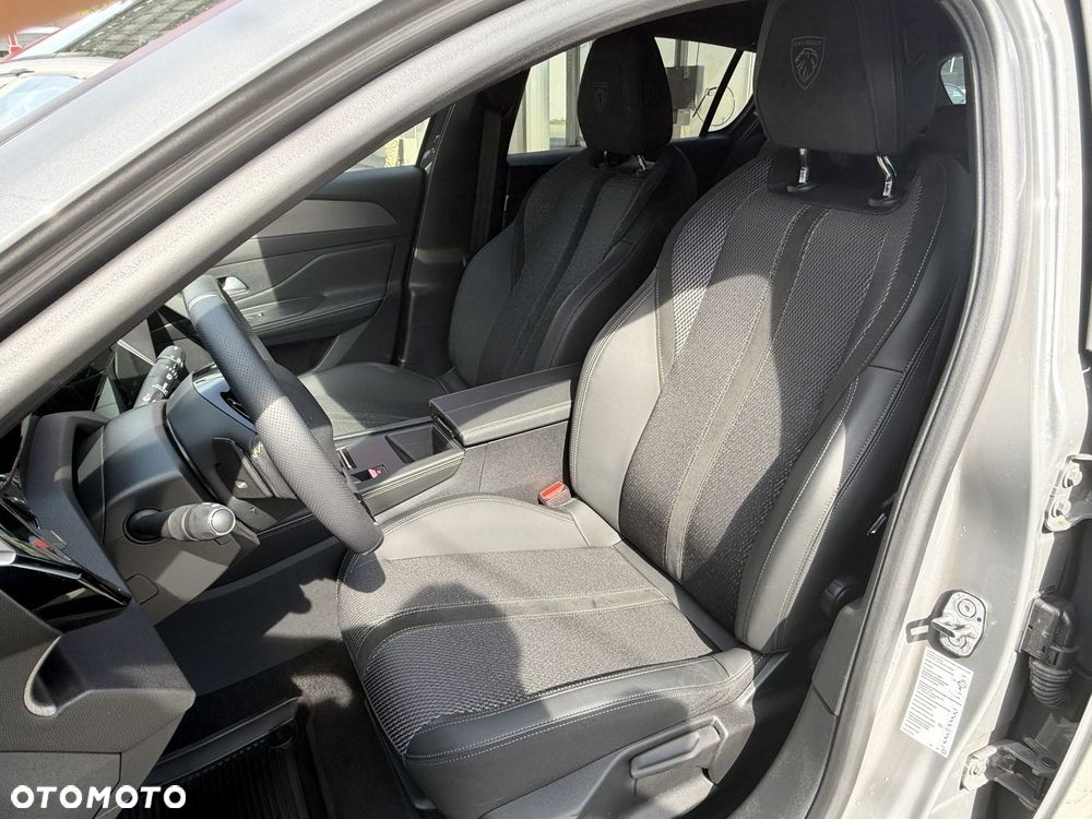 Peugeot 308 - 11