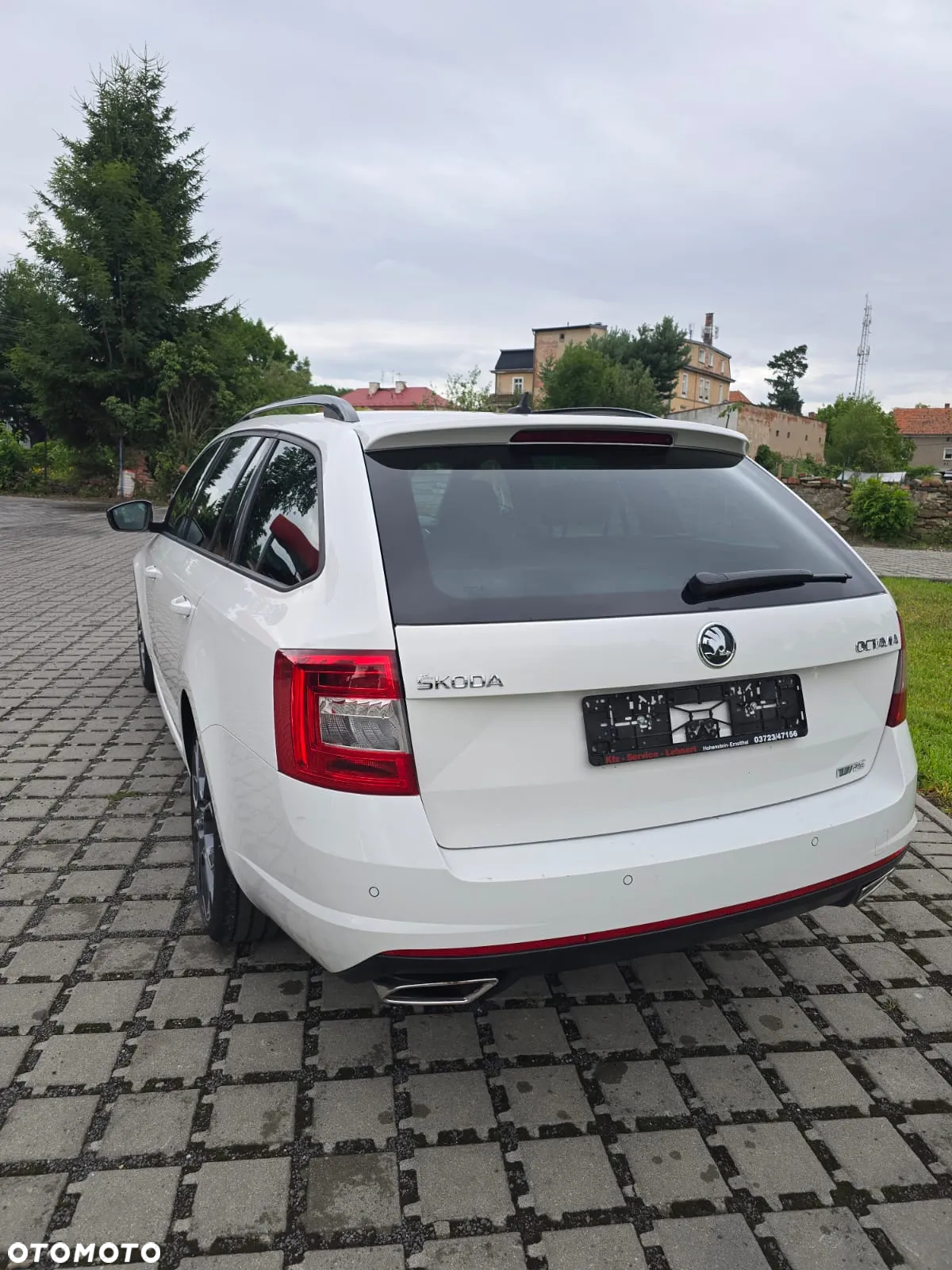 Skoda Octavia Combi 2.0 TDI RS - 32