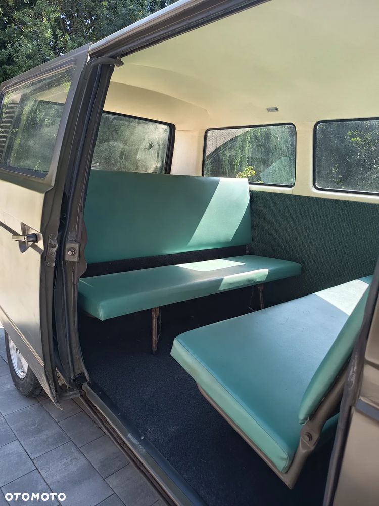 Volkswagen Transporter - 8