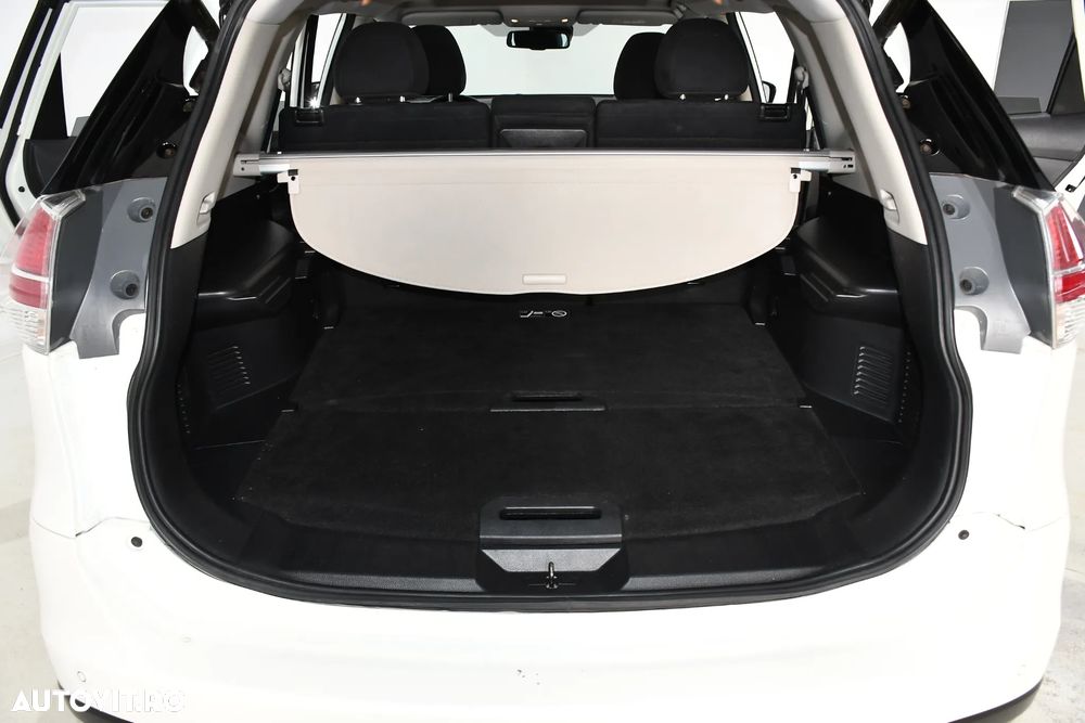 Nissan X-Trail 1.6 dCi N-Connecta - 25