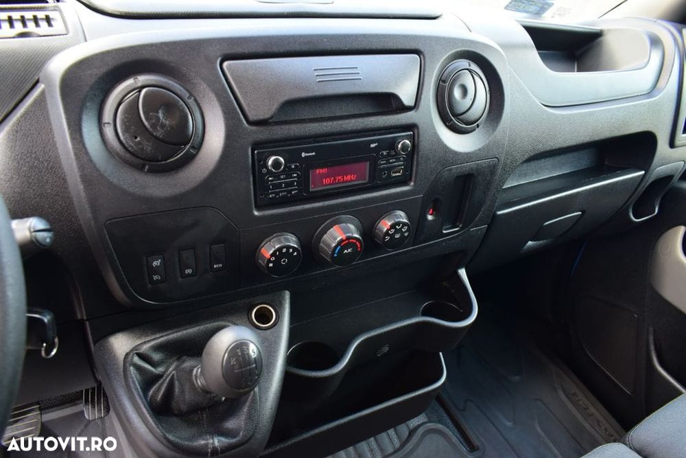 Renault Master III - 9