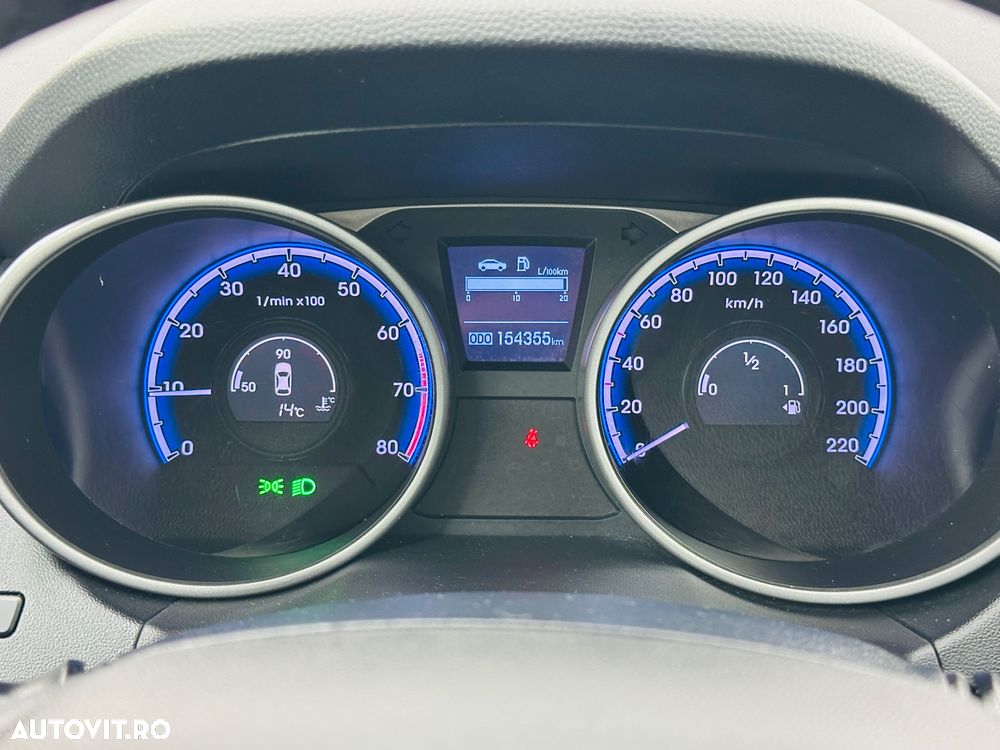 Hyundai ix35 1.6 2WD Fifa World Cup Edition - 25