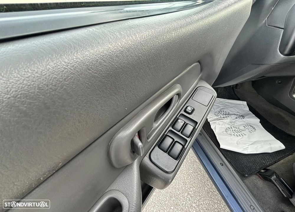 Mitsubishi L200 2.5 TD CD - 2