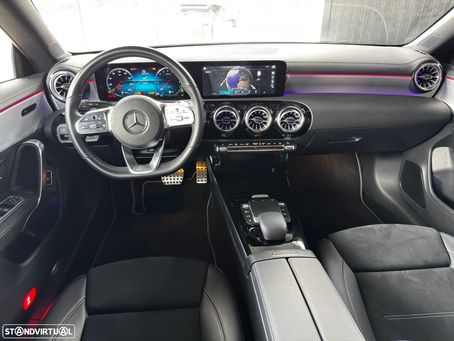 Mercedes-Benz CLA 250 e Shooting Brake AMG Line - 12