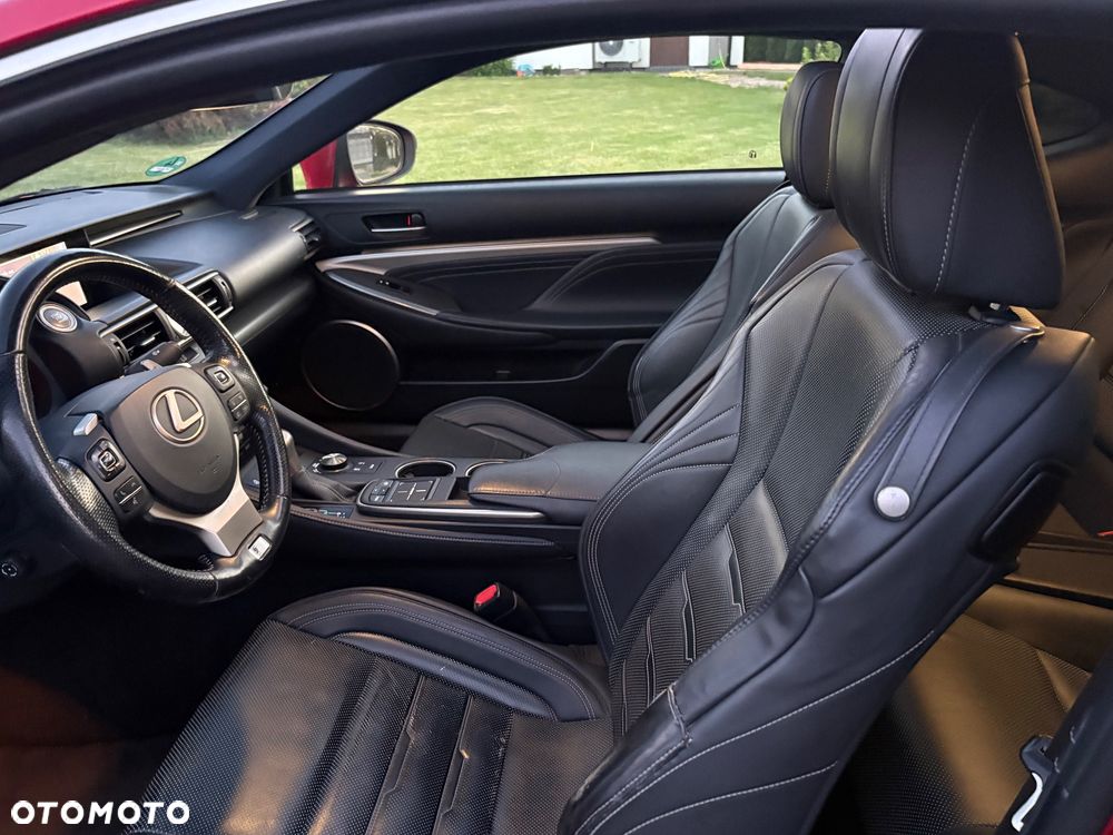 Lexus RC 200t / 300 F Sport - 23