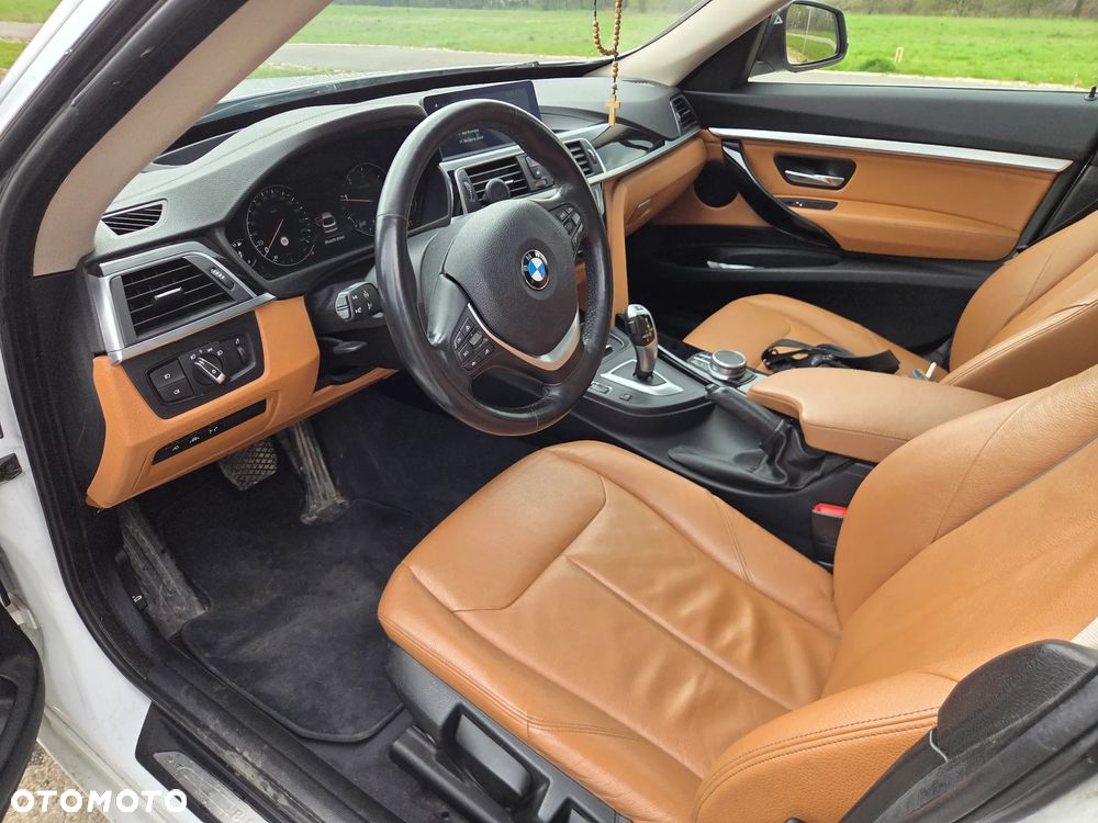 BMW Seria 3 320d xDrive Luxury Line - 9