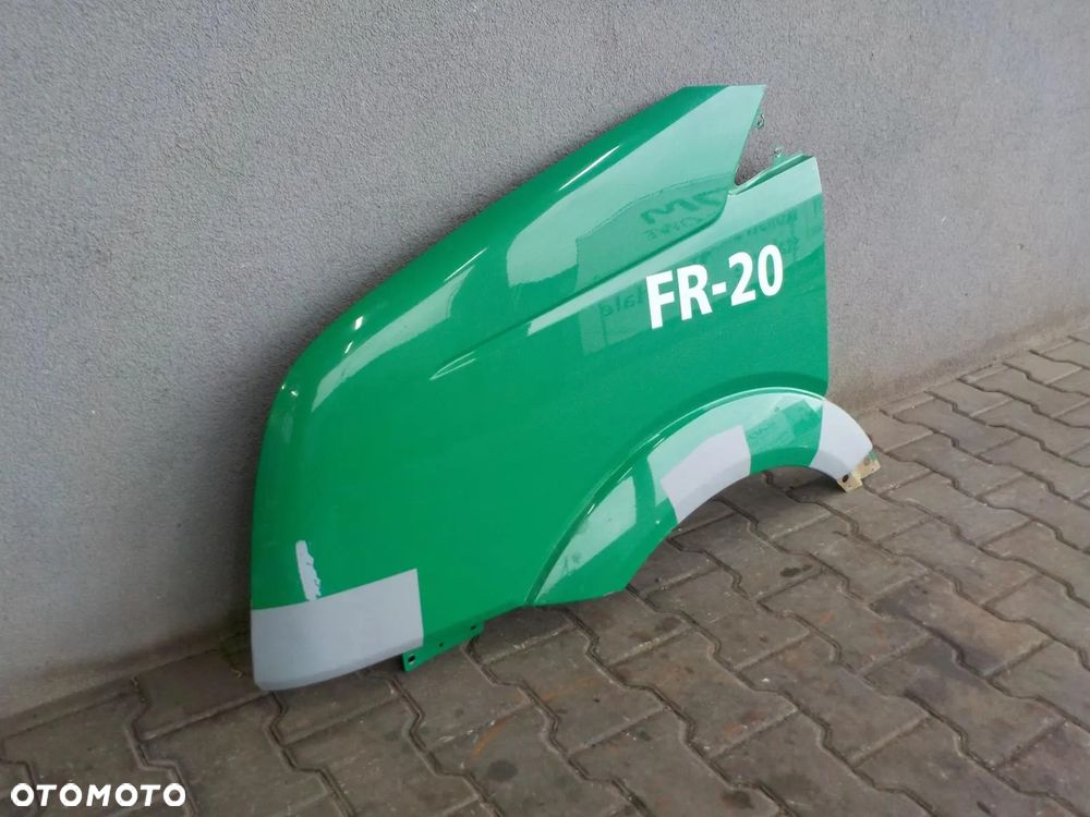 VW CRAFTER BŁOTNIK LEWY PRZÓD - 2