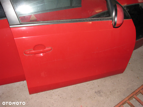 HYUNDAI I30 HB DRZWI PRAWY PRZÓD JA 2007-12R