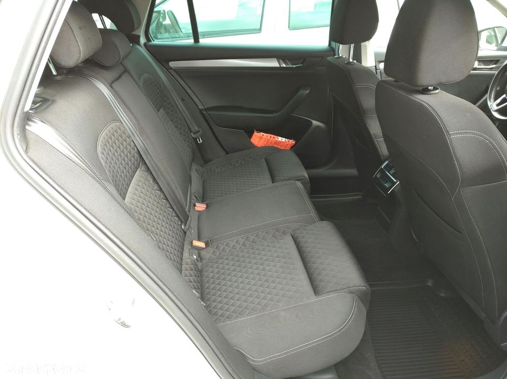 Skoda Superb 2.0 TDI Style DSG - 18