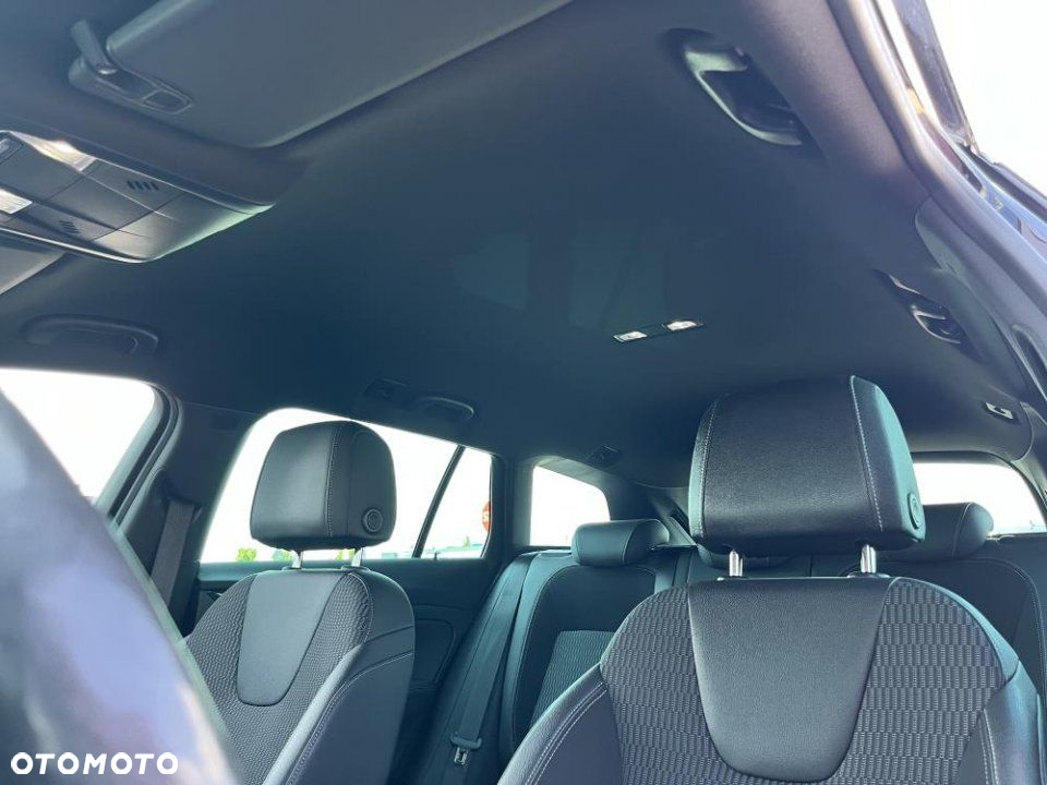 Opel Insignia - 16
