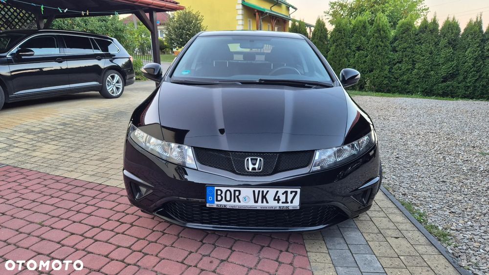 Honda Civic 1.4 i-VTEC Comfort Black Edition - 2