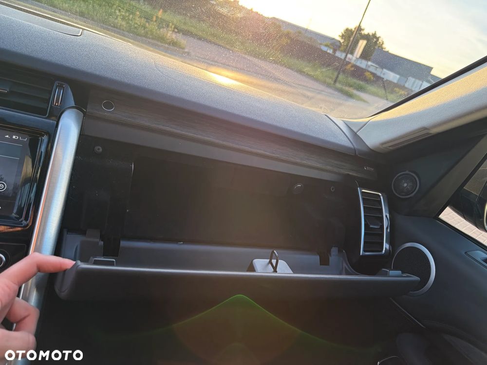Land Rover Discovery 2.0 SD4 HSE - 16