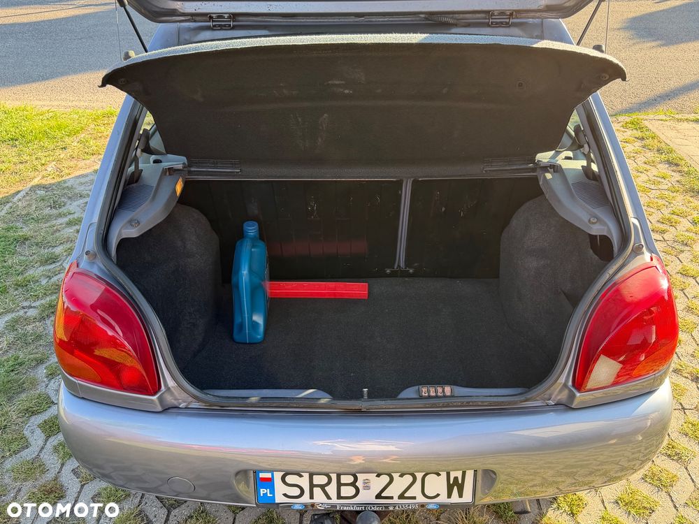 Ford Fiesta 1.3 - 9