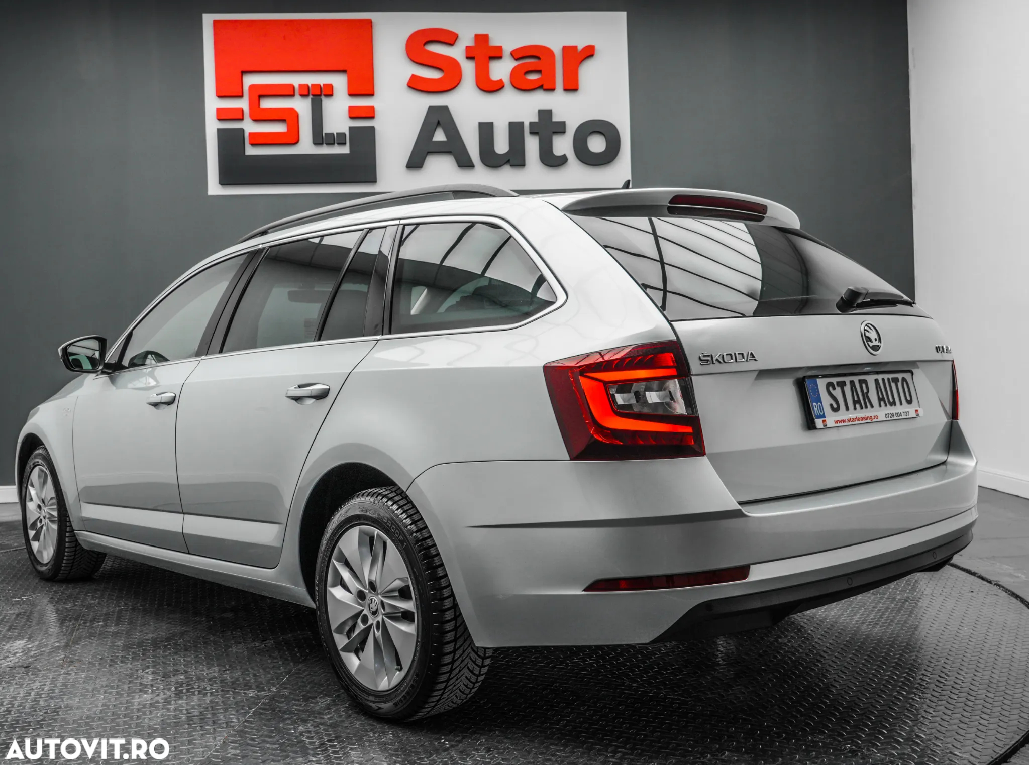 Skoda Octavia 2.0 TDI DSG Laurin&Klement - 4