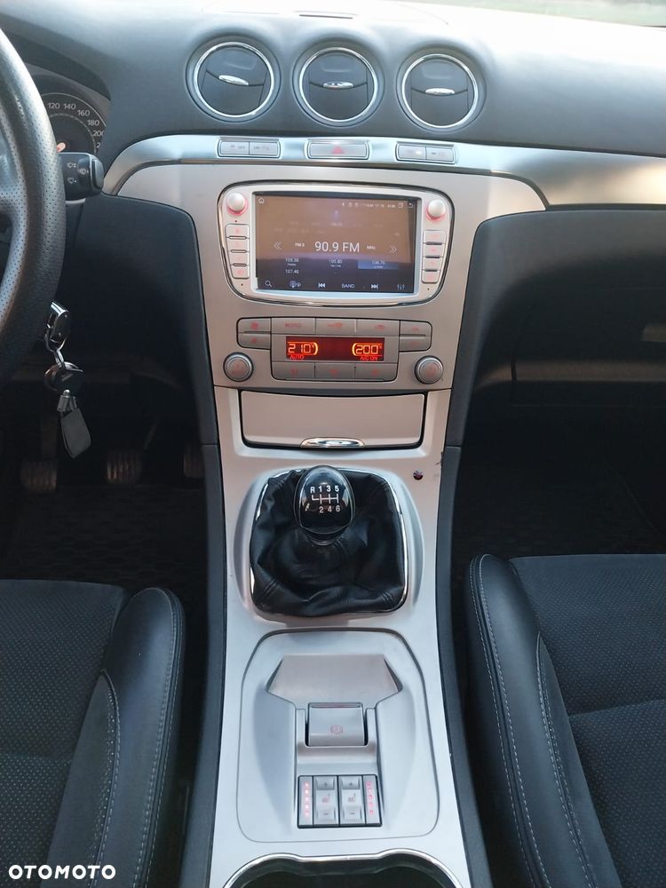 Ford S-Max 2.0 TDCi Titanium - 24
