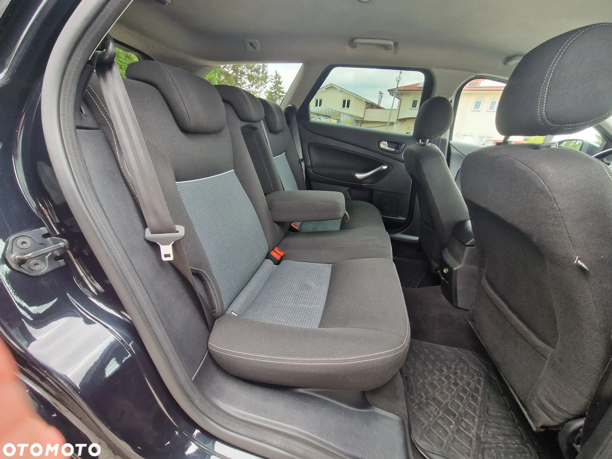 Ford Mondeo Turnier 2.0 TDCi Business Edition - 17