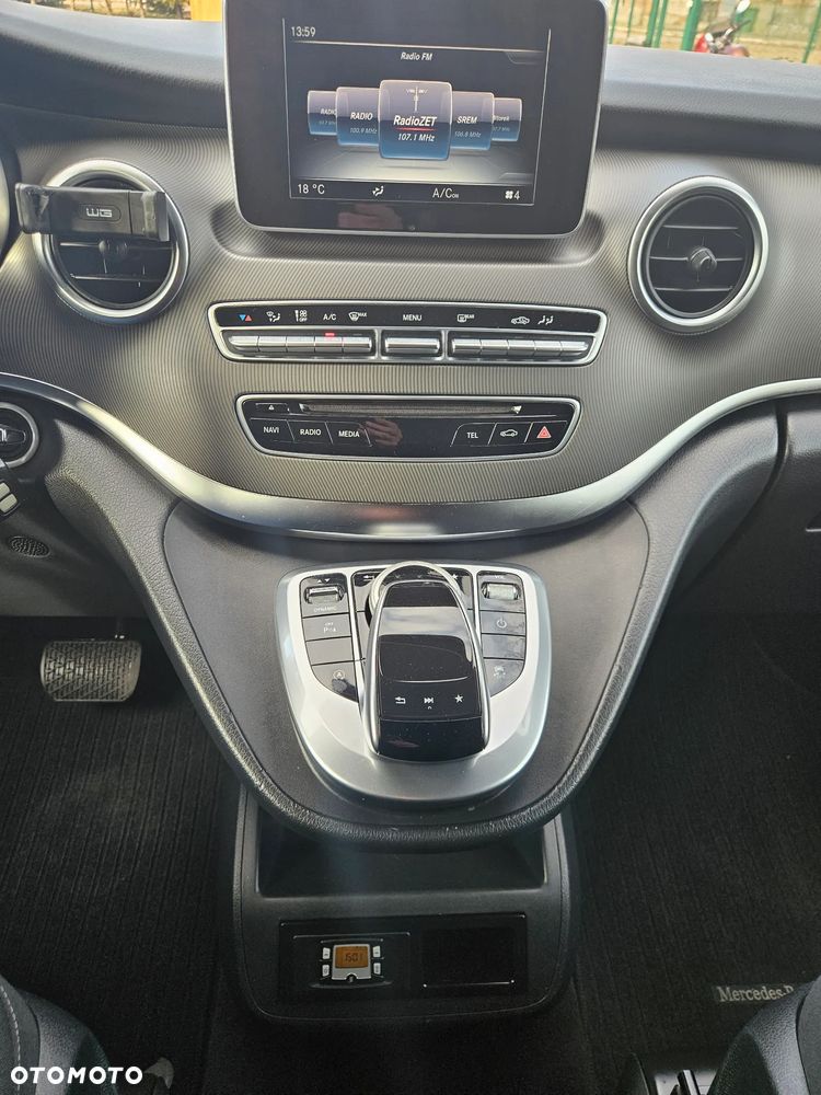 Mercedes-Benz Klasa V 250 (BlueTEC) d extralang 4Matic 7G-TRONIC - 16