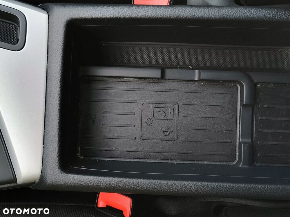 Audi A4 Limousine - 28