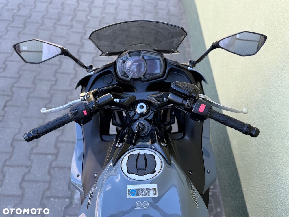 Kawasaki Ninja - 36