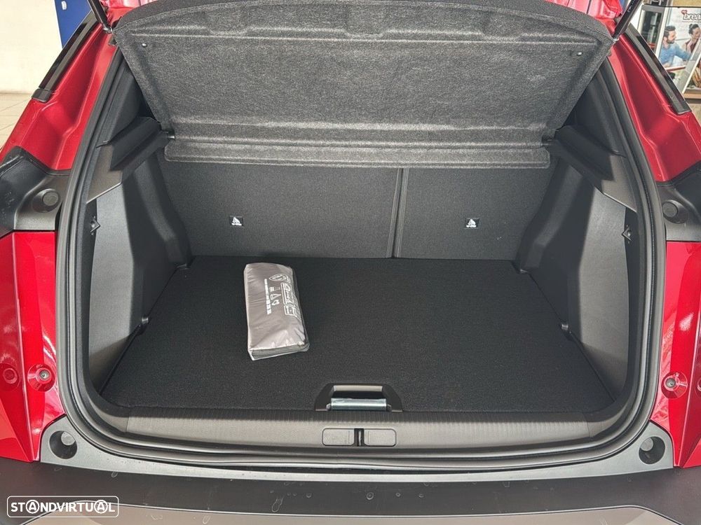 Peugeot 2008 1.2 PureTech Allure - 6