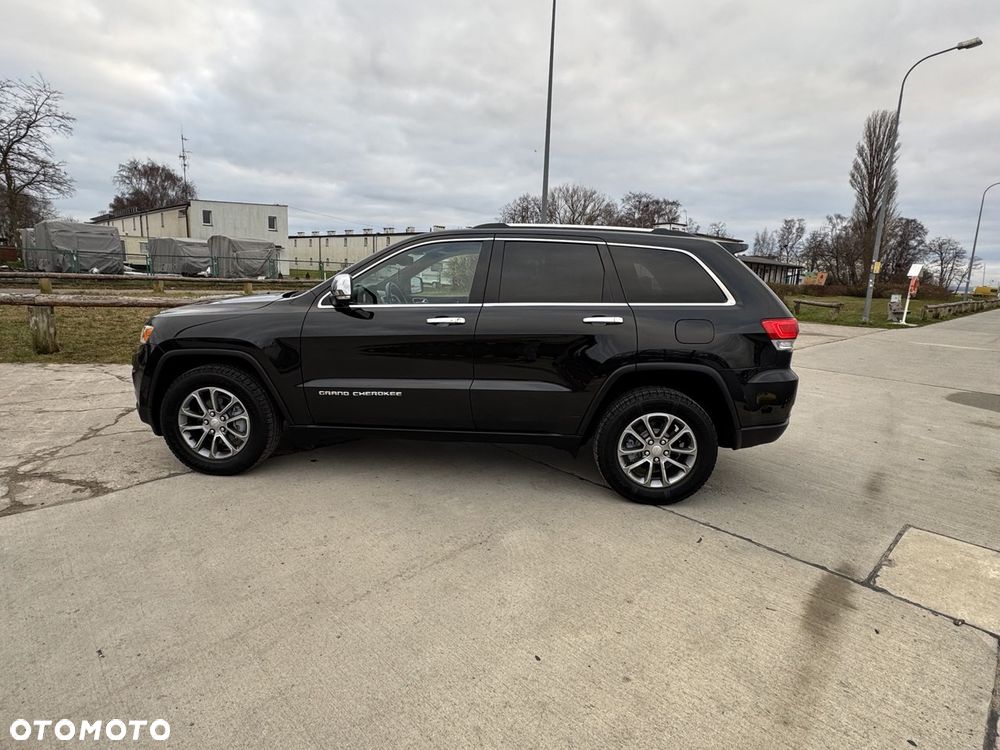 Jeep Grand Cherokee - 14