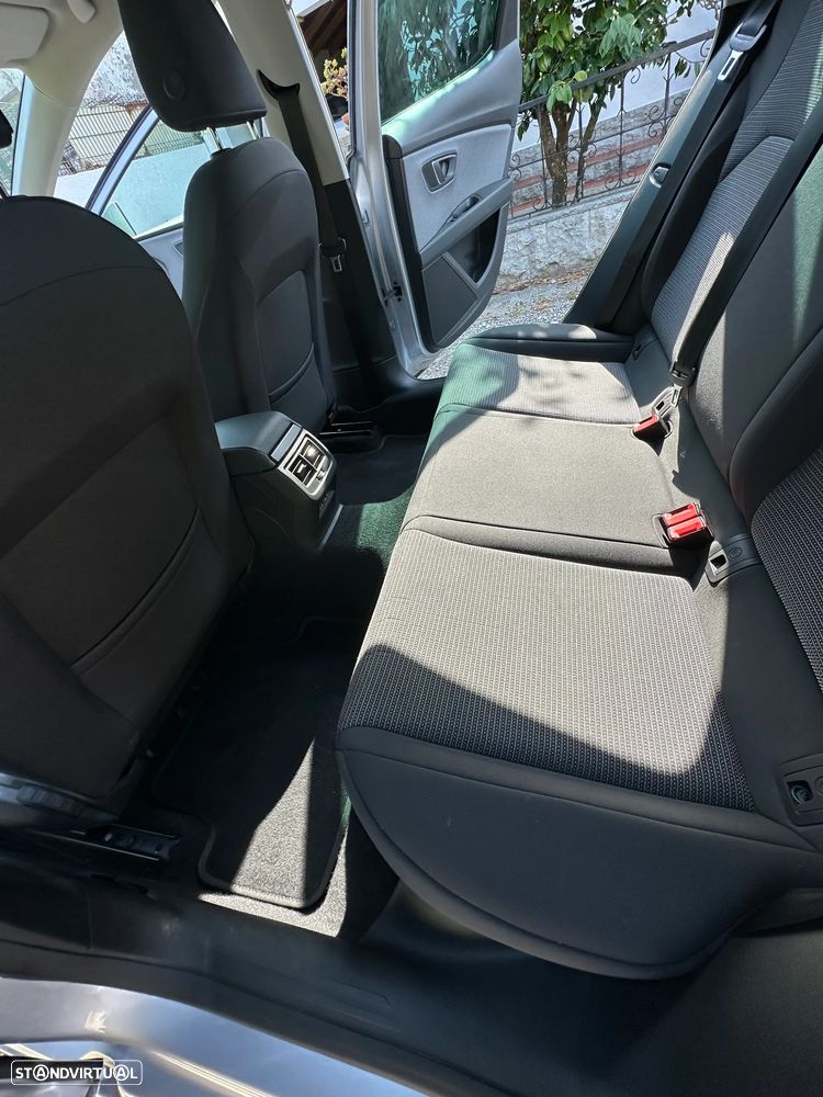 SEAT Leon 1.0 EcoTSI Style S/S — fotografia 23