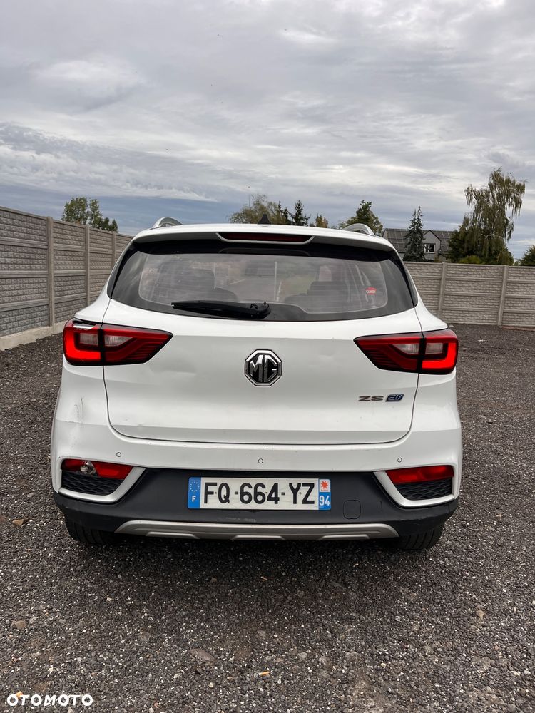 MG ZS - 2