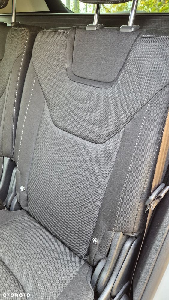 Ford S-Max 2.0 EcoBlue Titanium - 24