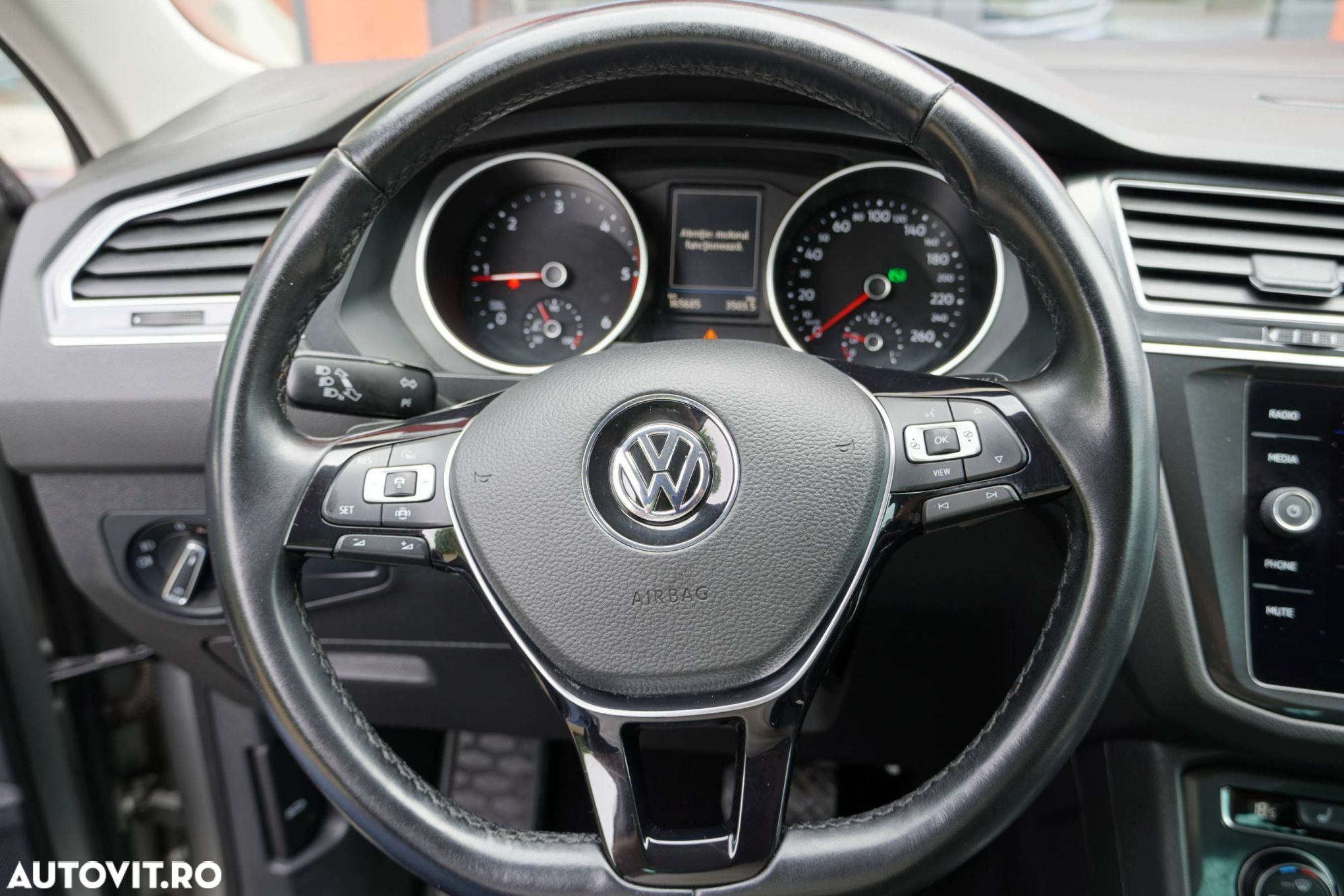 Volkswagen Tiguan - 21